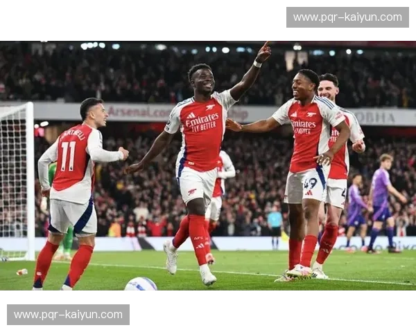 火拼！阿森纳与曼联，欧冠赛场上的红蓝恩怨情仇